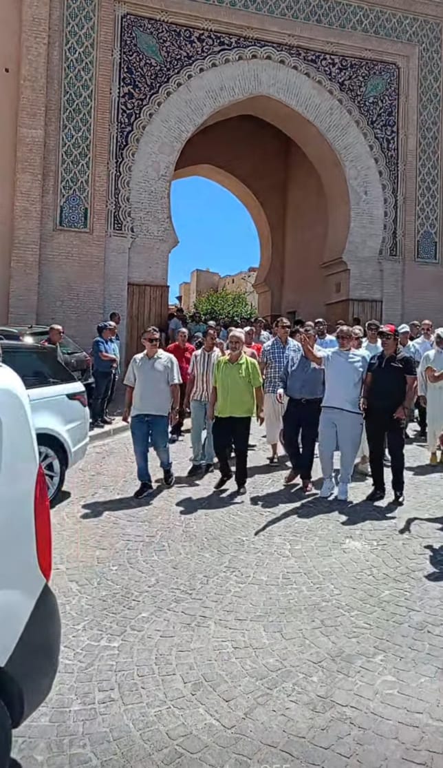 : تشييع مهيب لسمير الزاهر بمكناس بحضور سياسيين واقتصاديين ورياضيين