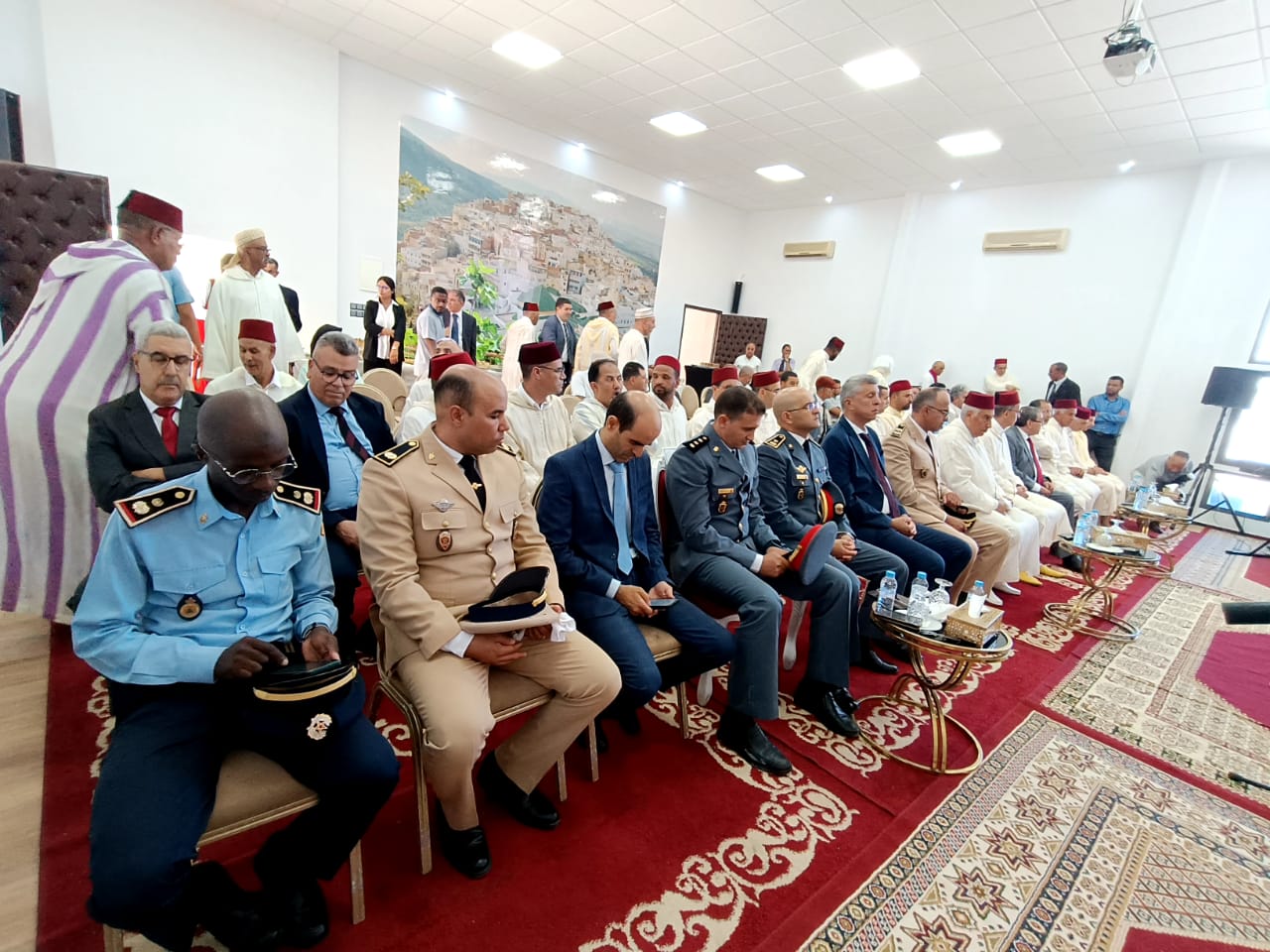 تكريم أبطال المقاومة وترميم مقبرة الشهداء بمولاي إدريس زرهون بحضور السيد عامل عمالة مكناس.