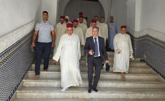 تكريم أبطال المقاومة وترميم مقبرة الشهداء بمولاي إدريس زرهون بحضور السيد عامل عمالة مكناس.