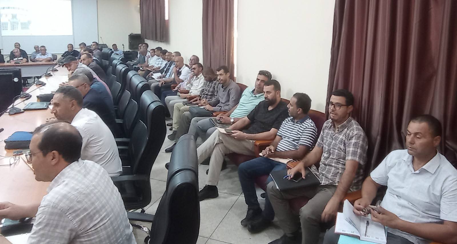 مديرية مكناس: تنظيم لقاءات تواصلية تنسيقية بالمديرية الإقليمية بمكناس مع السيدات والسادة مديرات ومديري المؤسسات التعليمية بالإقليم