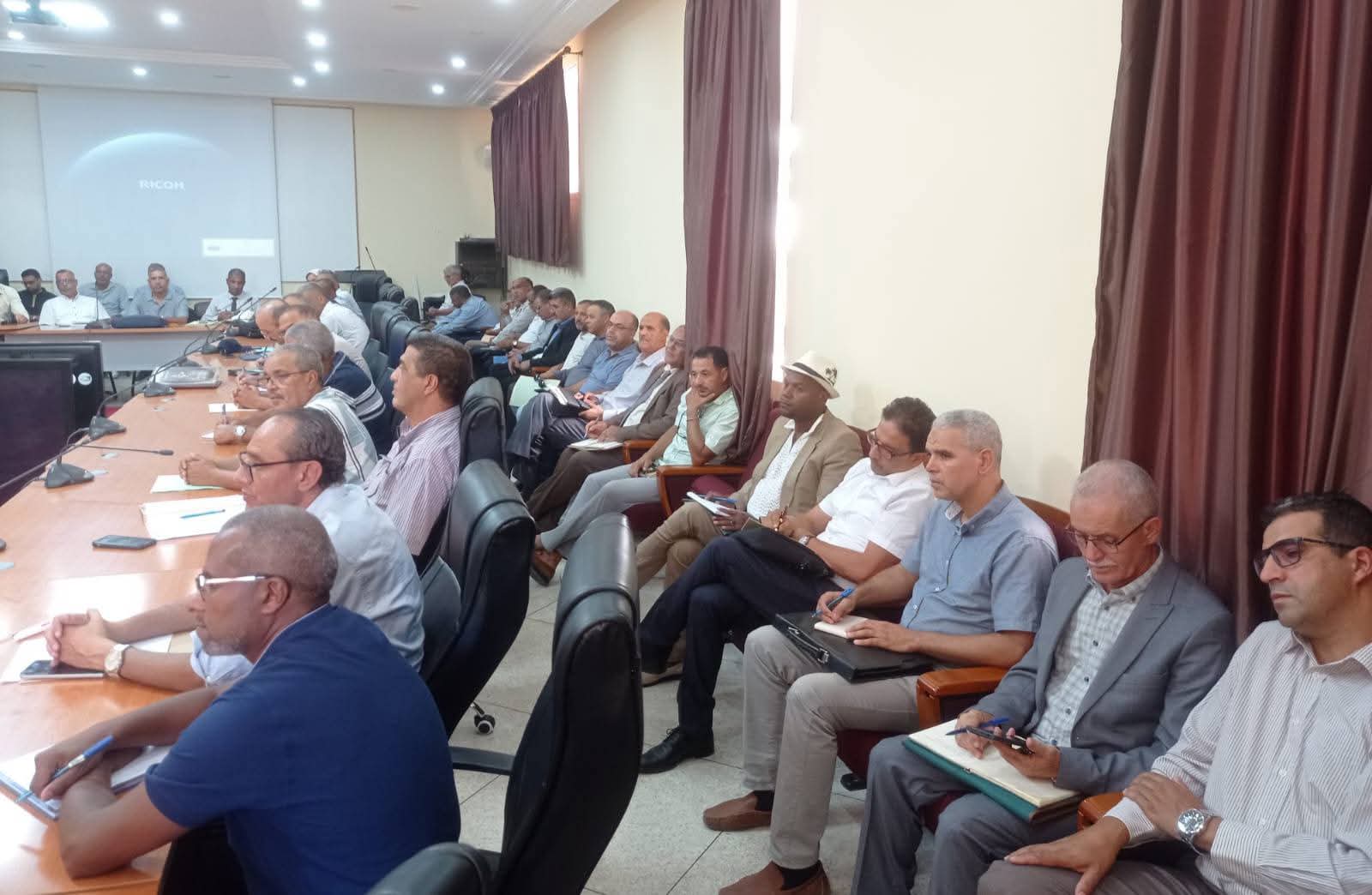 مديرية مكناس: تنظيم لقاءات تواصلية تنسيقية بالمديرية الإقليمية بمكناس مع السيدات والسادة مديرات ومديري المؤسسات التعليمية بالإقليم
