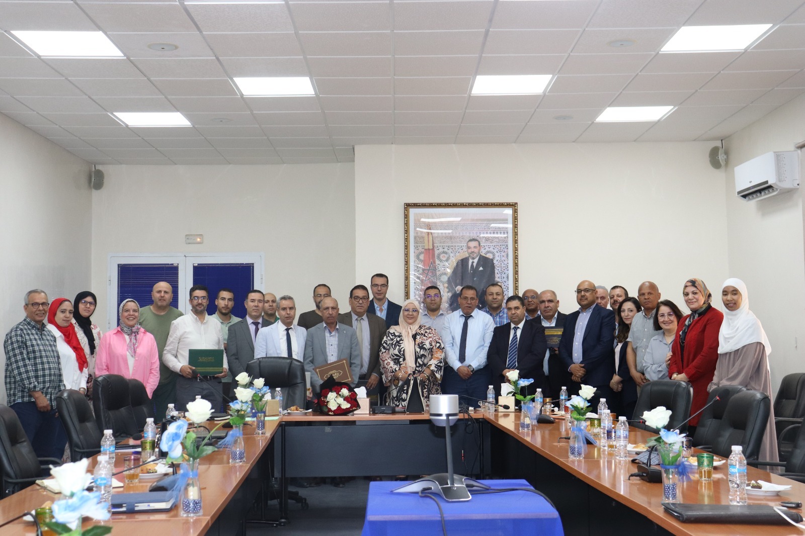 الهيئات المهنية و الصحافية تواصل التعبئة ضد مشروع إعادة تنظيم المجلس الوطني للصحافة الهيئات المهنية و الصحافية تواصل التعبئة ضد مشروع إعادة تنظيم المجلس الوطني للصحافة