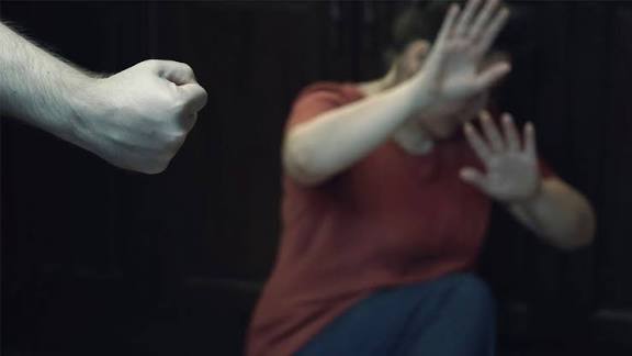 الحسيمة: سنتان حبسا نافذا وغرامة مالية لمتهم عنف والدته