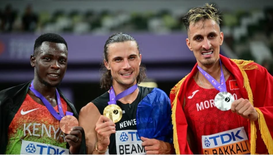 سفيان البقالي يحرز الميدالية الفضية في سباق 3000 متر موانع