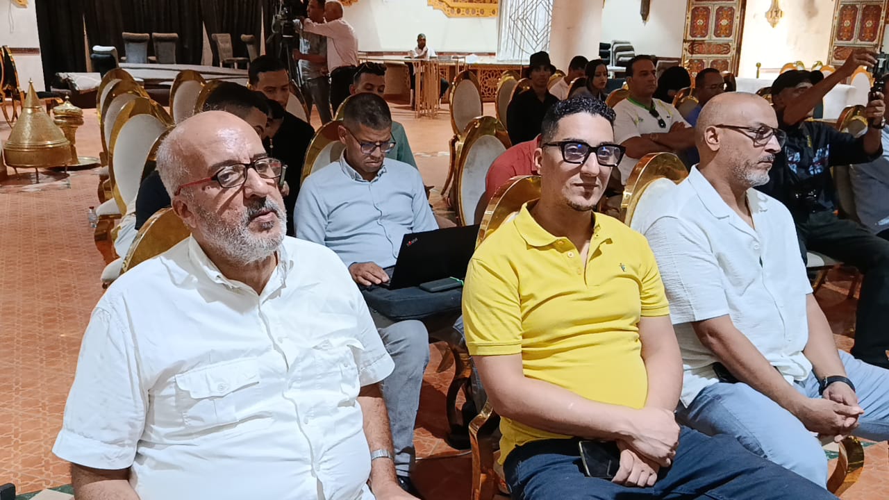في ندوة صحفية بمكناس ،الاتحاد المغربي لأرباب ومسيري قاعات الحفلات يطالب بوصاية موحدة وقانون تنظيمي في ندوة صحفية بمكناس ،الاتحاد المغربي لأرباب ومسيري قاعات الحفلات يطالب بوصاية موحدة وقانون تنظيمي