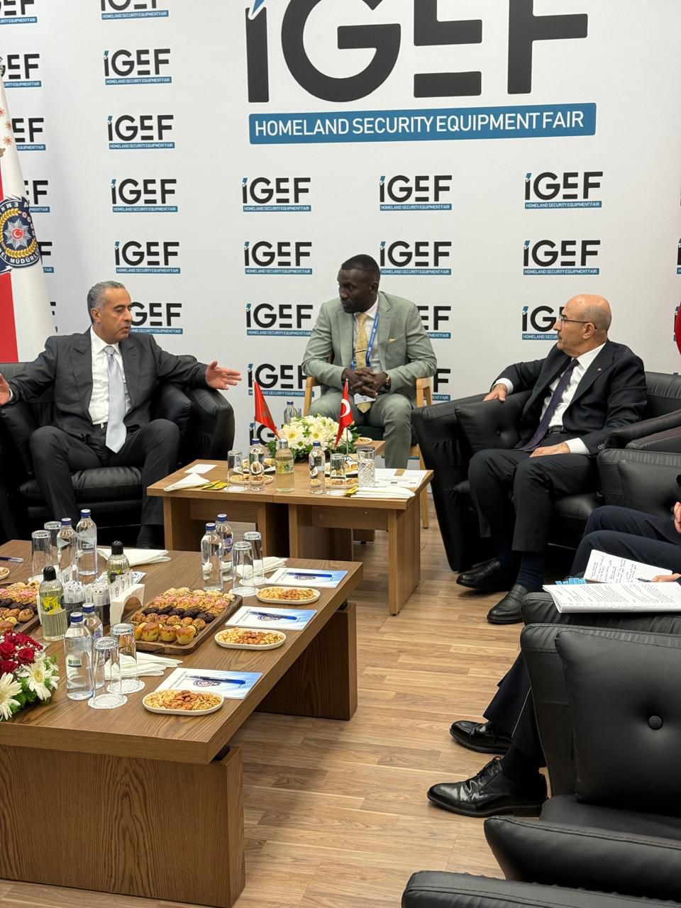 السيد حموشي يجري زيارة عمل إلى تركيا السيد حموشي يجري زيارة عمل إلى تركيا