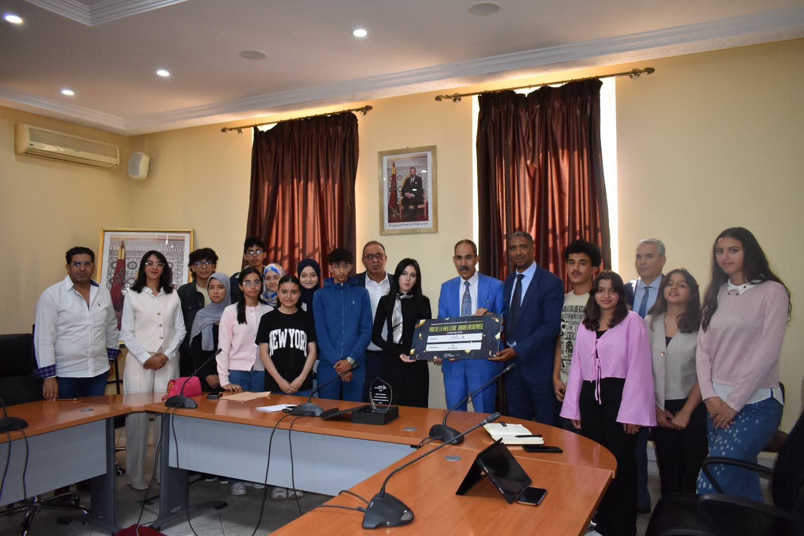 مديرية مكناس: استقبال فريق الثانوية التأهيلية طارق بن زياد الفائز  بالمرتبة الأولى وطنيا في مسابقة 