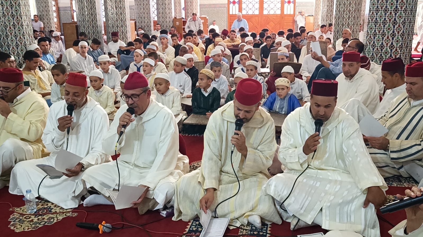 الكاتب العام لعمالة مكناس يترأس حفلا دينيا إحياء للذكرى الـ 27 لوفاة المغفور له جلالة الملك الحسن الثاني طيب الله ثراه الكاتب العام لعمالة مكناس يترأس حفلا دينيا إحياء للذكرى الـ 27 لوفاة المغفور له جلالة الملك الحسن الثاني طيب الله ثراه