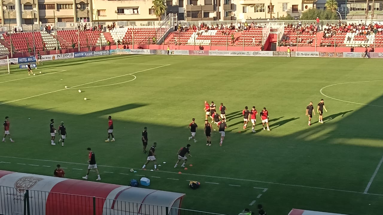 الوداد ينتزع فوزا ثمينا من قلب مكناس (3-1). الوداد ينتزع فوزا ثمينا من قلب مكناس (3-1).