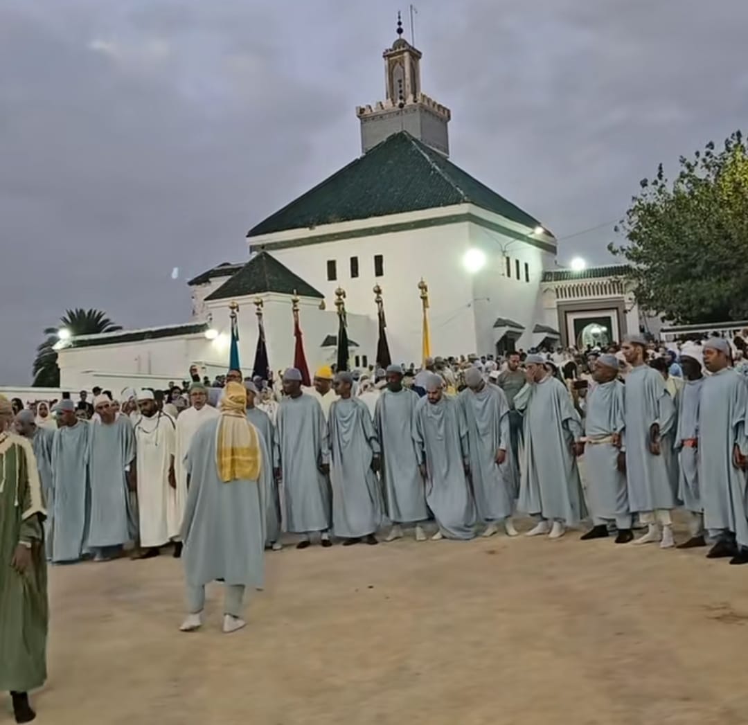 لأول مرة في تاريخ المدينة نقطة بمجلس جماعة مكناس لدعم احتفالات عيد المولد النبوي الشريف !!! أين التنمية؟