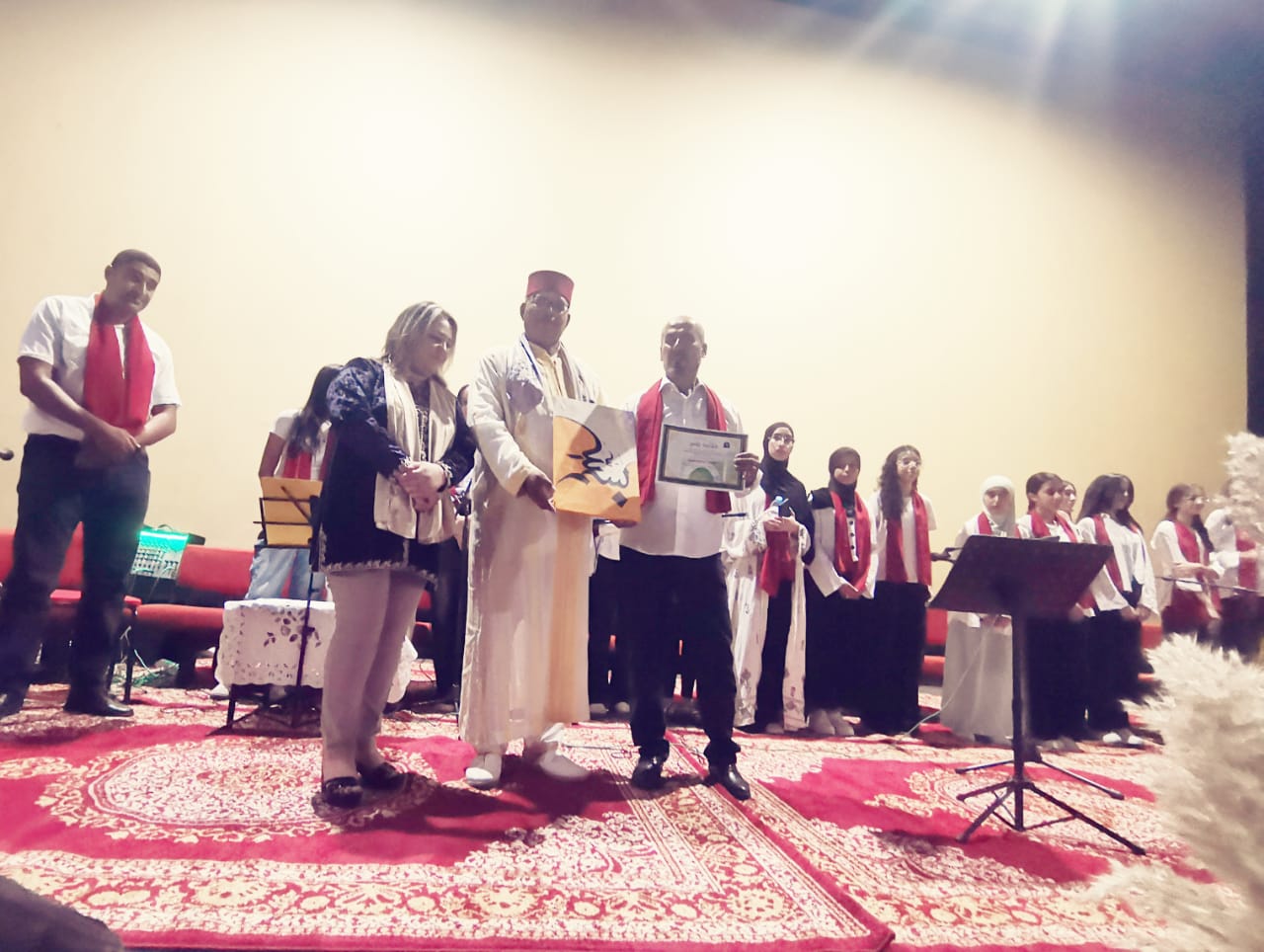 المنتدى المغربي الافريقي للتعاون الدولي ينظم حفلا دينيا للسماع والمديح بمناسبة الذكرى مرور 15قرنا لميلاد سيدنا محمد صلى الله عليه وسلم