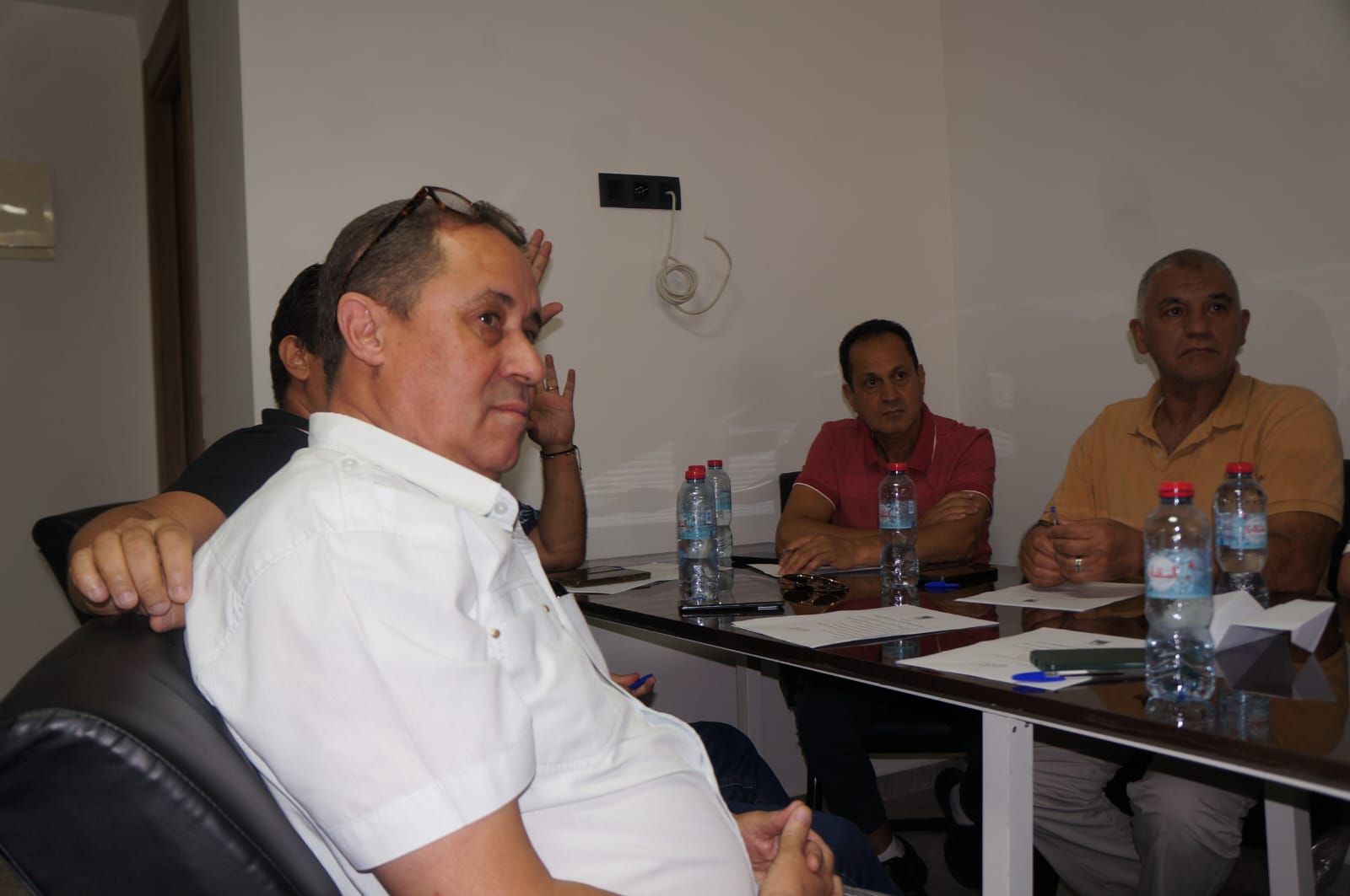 فرع الفيدرالية المغربية لناشري الصحف بجهة فاس مكناس يعقد اول اجتماع له بعد انتخاب مكتبه الجديد فرع الفيدرالية المغربية لناشري الصحف بجهة فاس مكناس يعقد اول اجتماع له بعد انتخاب مكتبه الجديد