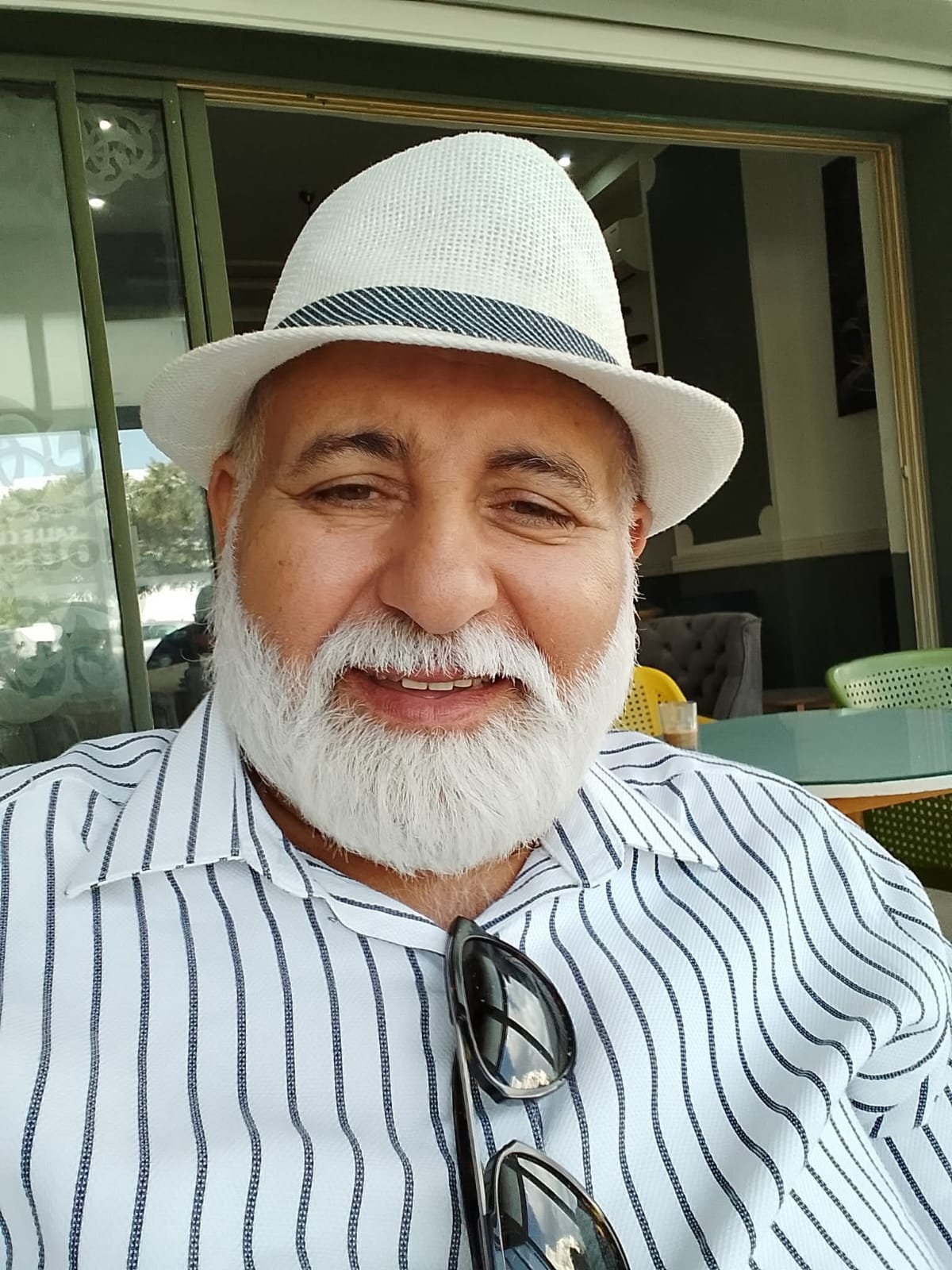 أحمد دوس..رجل من زمن القديسين