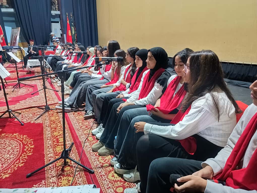 مكناس تحيي ذكرى 15 قرنا على ميلاد خير الأنام بحفل للسماع والمديح مكناس تحيي ذكرى 15 قرنا على ميلاد خير الأنام بحفل للسماع والمديح