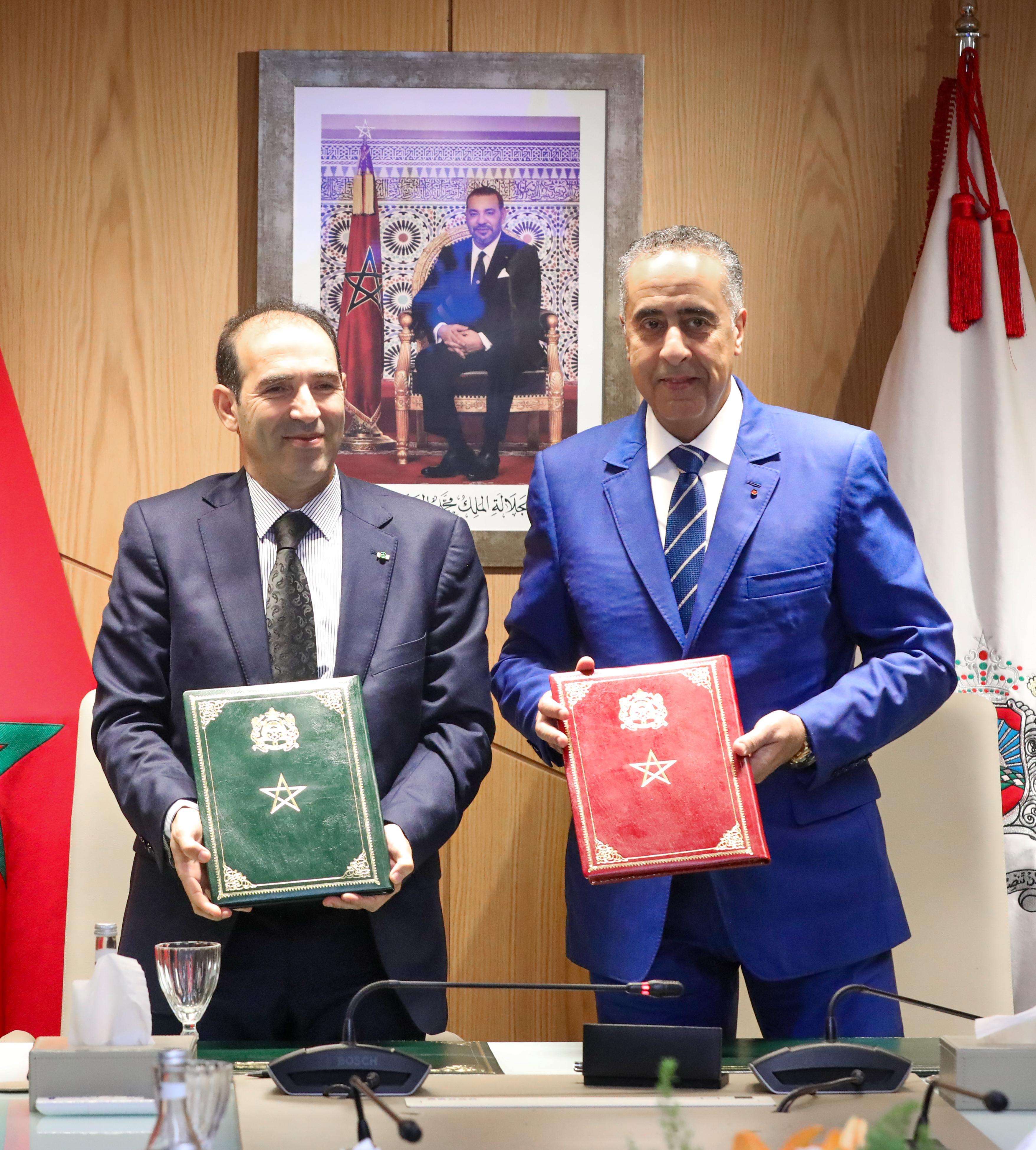 توقيع اتفاقية شراكة بين الهيئة الوطنية للنزاهة والوقاية من الرشوة ومحاربتها وقطب المديرية العامة للأمن الوطني والمديرية العامة لمراقبة التراب الوطني توقيع اتفاقية شراكة بين الهيئة الوطنية للنزاهة والوقاية من الرشوة ومحاربتها وقطب المديرية العامة للأمن الوطني والمديرية العامة لمراقبة التراب الوطني