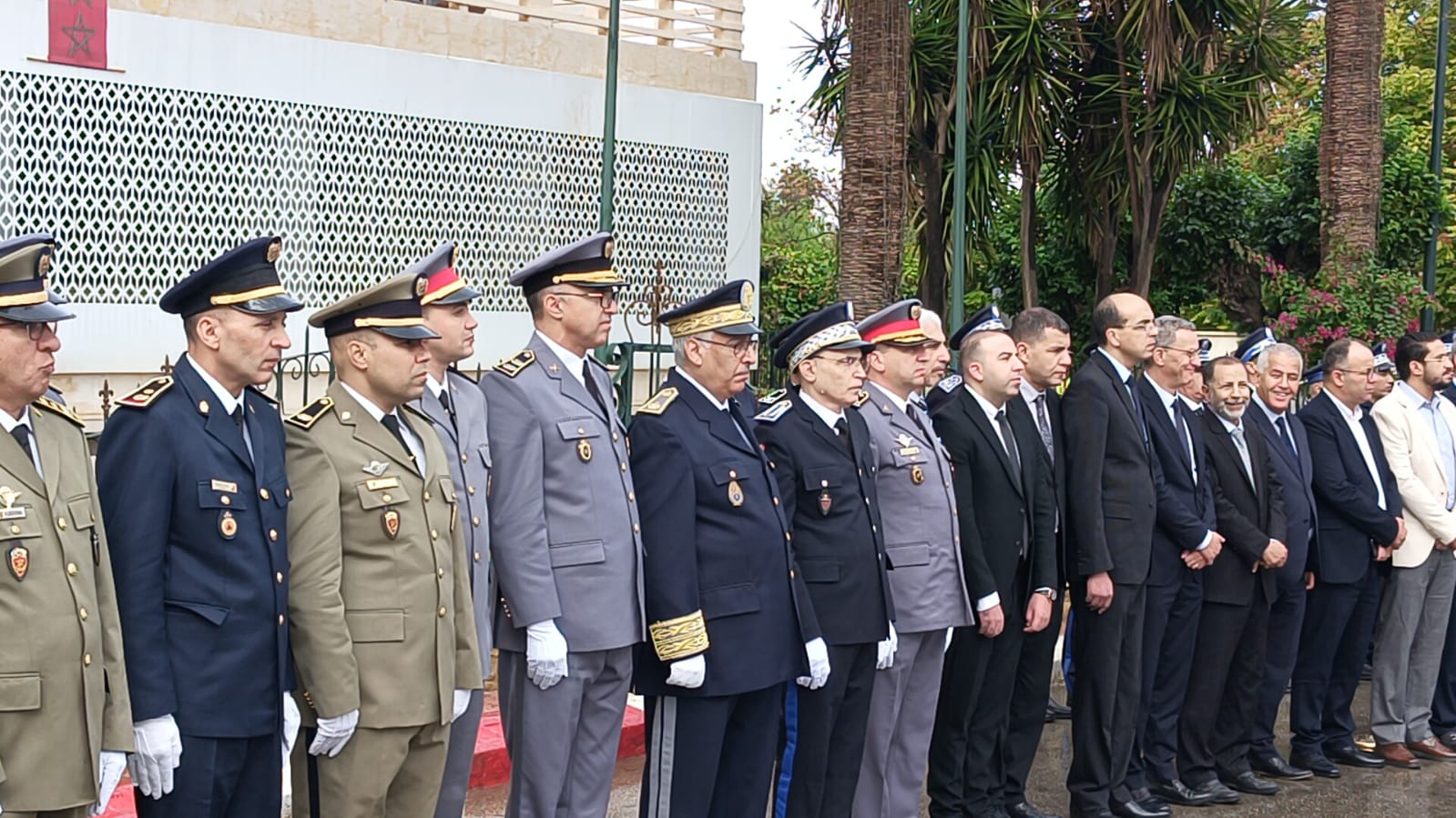 عامل عمالة مكناس يترأس مراسيم تحية العلم الوطني بمناسبة ذكرى المسيرة الخضراء ويشرف على تدشين مشاريع تنموية عامل عمالة مكناس يترأس مراسيم تحية العلم الوطني بمناسبة ذكرى المسيرة الخضراء ويشرف على تدشين مشاريع تنموية