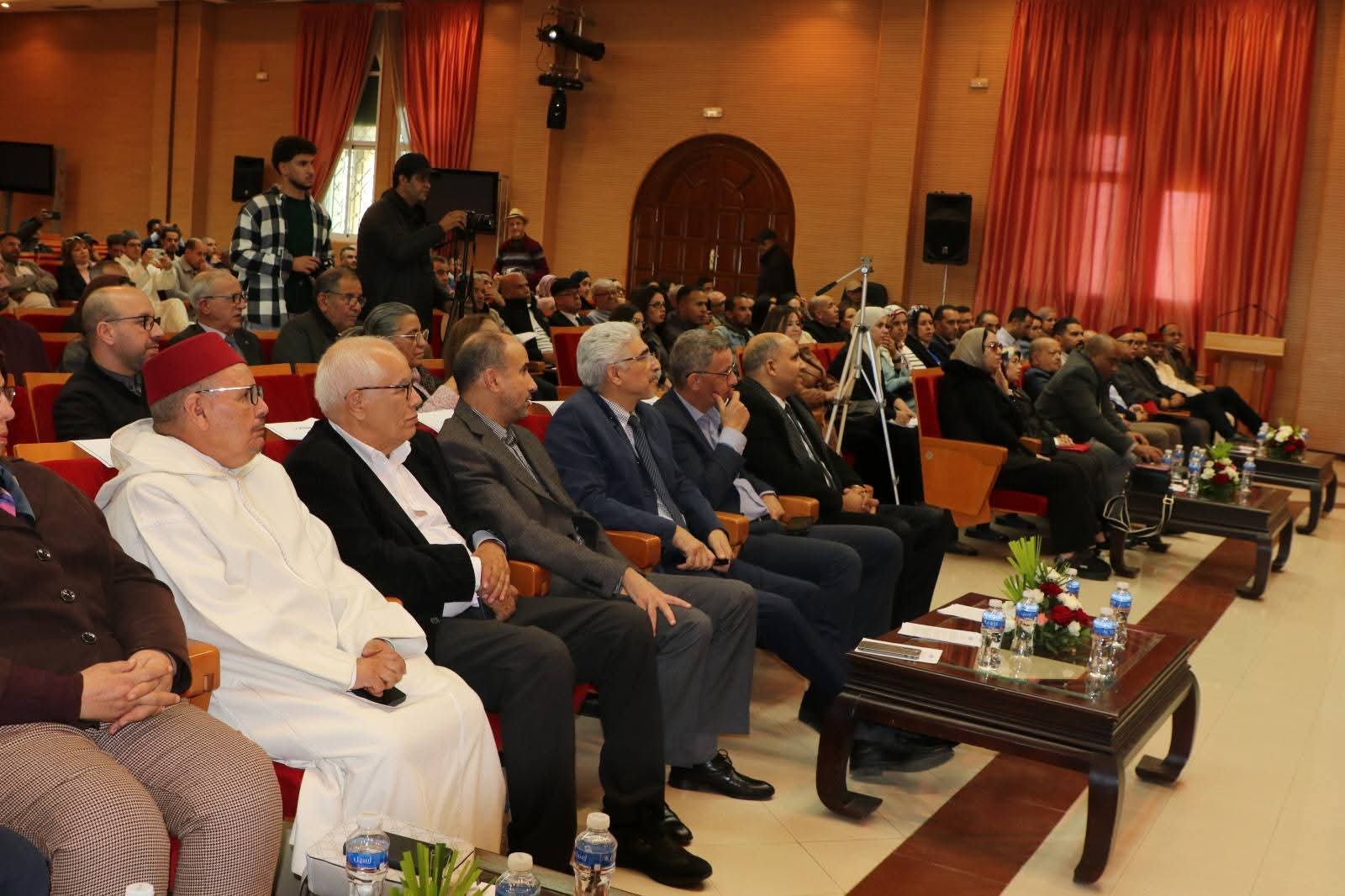 الجامعة الشعبية المغربية تطلق سنتها العاشرة بندوة فكرية بمشاركة وسيط المملكة حول موضوع الوساطة حماية للحقوق وتعزيز للحكامة. الجامعة الشعبية المغربية تطلق سنتها العاشرة بندوة فكرية بمشاركة وسيط المملكة حول موضوع الوساطة حماية للحقوق وتعزيز للحكامة.