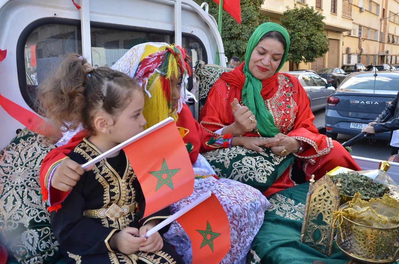 فاس .. كرنفال احتفالي تخليدا لذكرى المسيرة الخضراء وعيد الوحدة فاس .. كرنفال احتفالي تخليدا لذكرى المسيرة الخضراء وعيد الوحدة