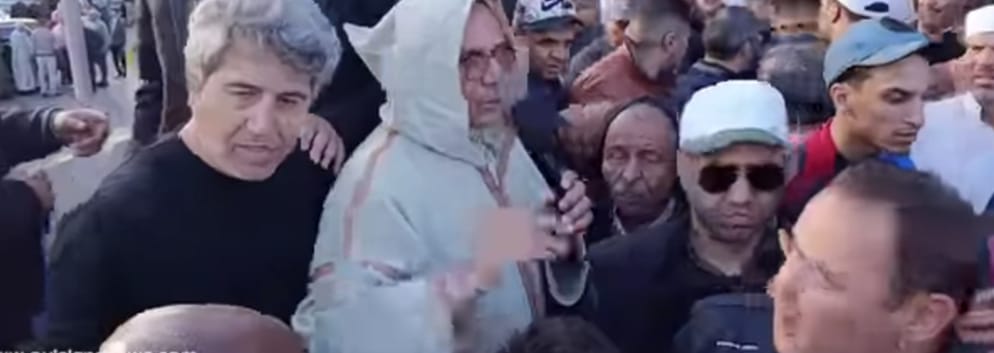 حضور وازن من شخصيات وطنية وجهوية في تشييع جثمان الفقيدة والدة ابناء بلمكي بمكناس حضور وازن من شخصيات وطنية وجهوية في تشييع جثمان الفقيدة والدة ابناء بلمكي بمكناس