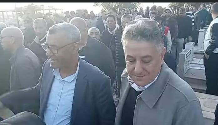 حضور وازن من شخصيات وطنية وجهوية في تشييع جثمان الفقيدة والدة ابناء بلمكي بمكناس حضور وازن من شخصيات وطنية وجهوية في تشييع جثمان الفقيدة والدة ابناء بلمكي بمكناس