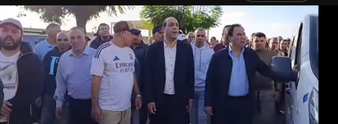 حضور وازن من شخصيات وطنية وجهوية في تشييع جثمان الفقيدة والدة ابناء بلمكي بمكناس حضور وازن من شخصيات وطنية وجهوية في تشييع جثمان الفقيدة والدة ابناء بلمكي بمكناس