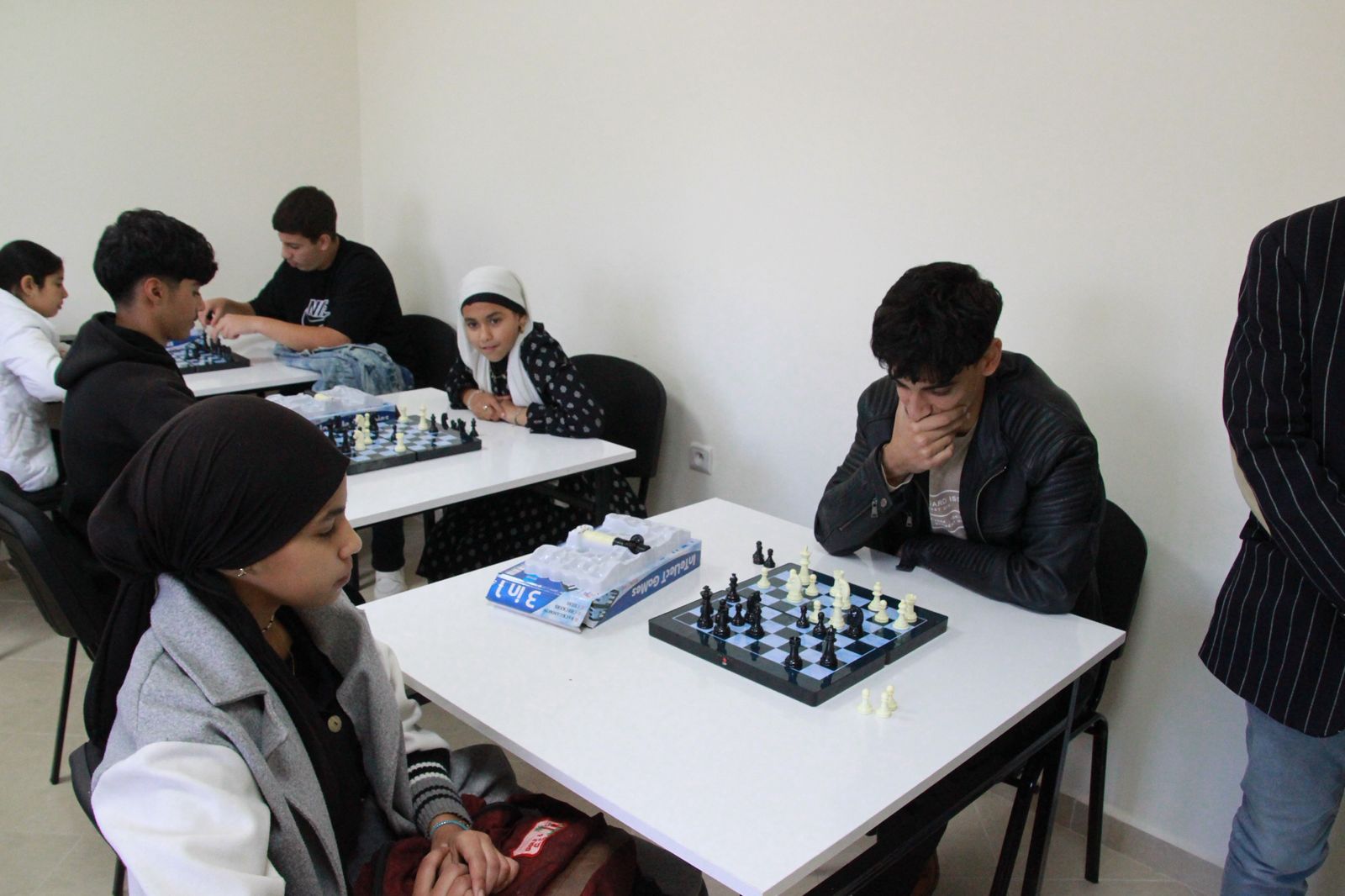 عامل عمالة مكناس يشرف على تدشين مشاريع تنموية جديدة احتفاء بالذكرى السبعين لعيد الاستقلال المجيد عامل عمالة مكناس يشرف على تدشين مشاريع تنموية جديدة احتفاء بالذكرى السبعين لعيد الاستقلال المجيد