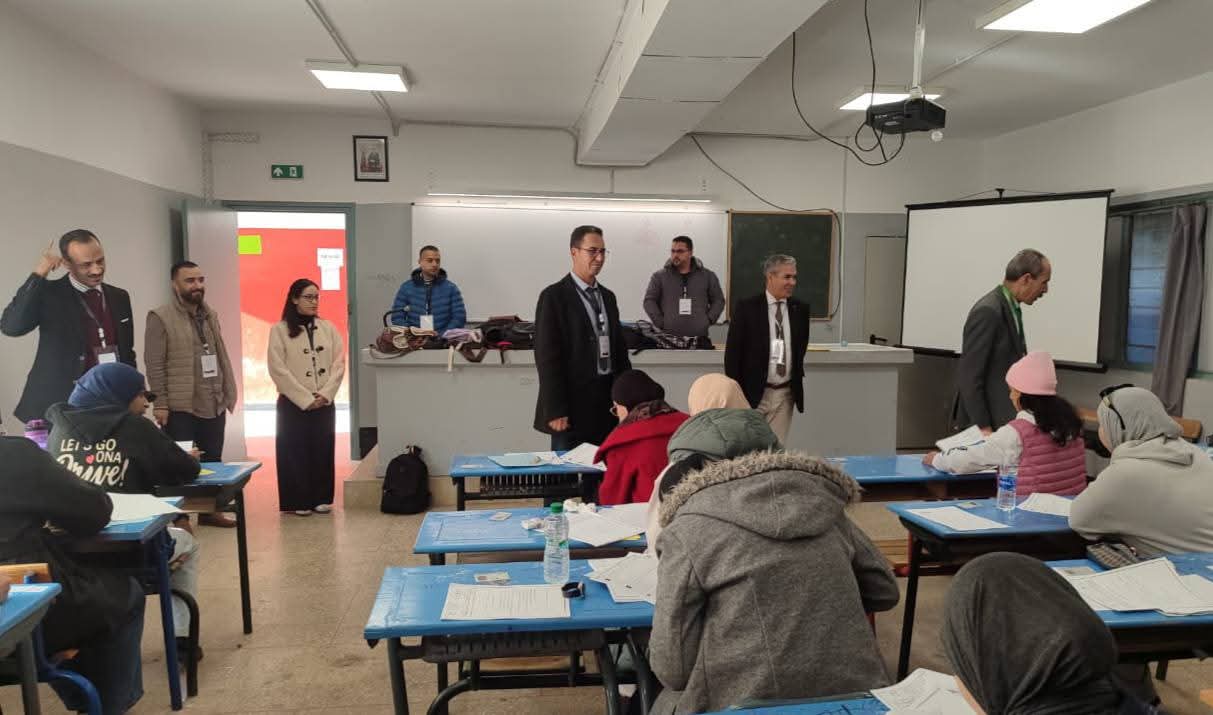 مديرية مكناس: لجن إقليمية في مواكبة ميدانية لإجراء الاختبارات الكتابية لمباريات ولوج سلك تأهيل أطر التدريس بالمراكز الجهوية لمهن التربية والتكوين -دورة نونبر 2025. مديرية مكناس: لجن إقليمية في مواكبة ميدانية لإجراء الاختبارات الكتابية لمباريات ولوج سلك تأهيل أطر التدريس بالمراكز الجهوية لمهن التربية والتكوين -دورة نونبر 2025.