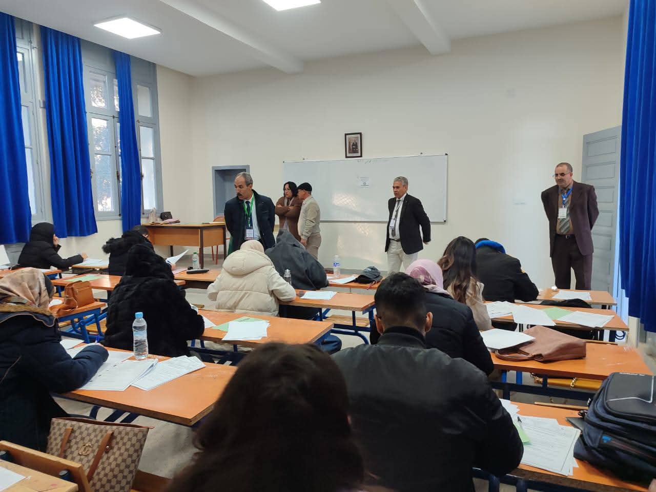 مديرية مكناس: لجن إقليمية في مواكبة ميدانية لإجراء الاختبارات الكتابية لمباريات ولوج سلك تأهيل أطر التدريس بالمراكز الجهوية لمهن التربية والتكوين -دورة نونبر 2025. مديرية مكناس: لجن إقليمية في مواكبة ميدانية لإجراء الاختبارات الكتابية لمباريات ولوج سلك تأهيل أطر التدريس بالمراكز الجهوية لمهن التربية والتكوين -دورة نونبر 2025.