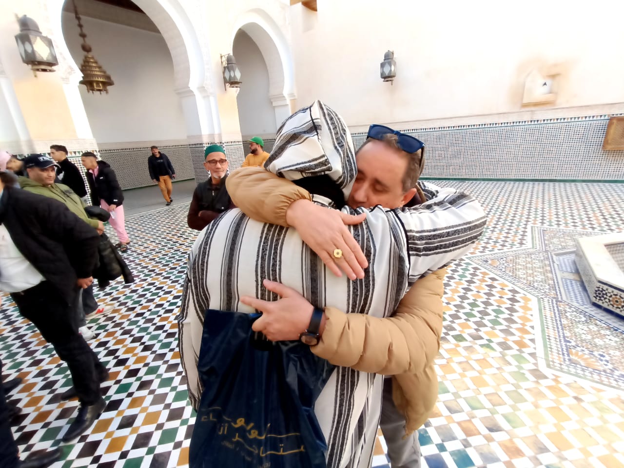 حضور وازن من شخصيات وطنية ومحلية في تشييع جثمان الفقيدة والدة المختار لغزيوي