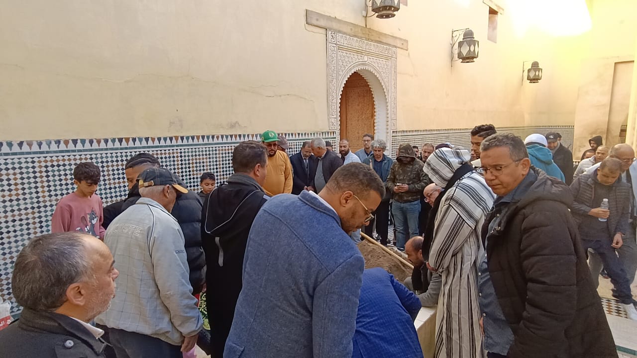 حضور وازن من شخصيات وطنية ومحلية في تشييع جثمان الفقيدة والدة المختار لغزيوي