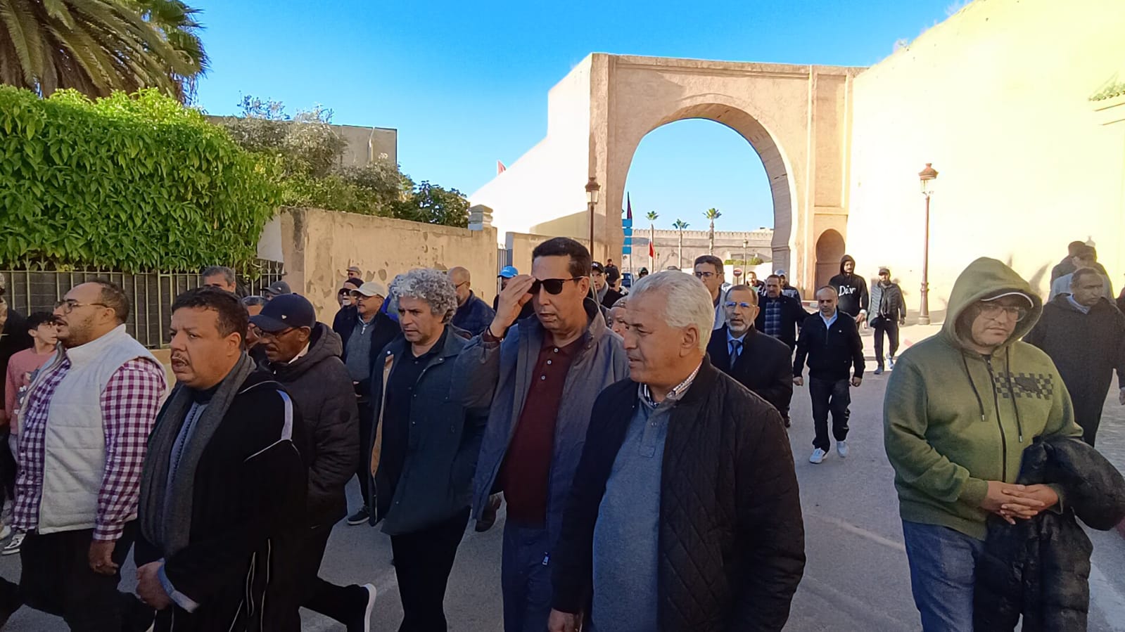 حضور وازن من شخصيات وطنية ومحلية في تشييع جثمان الفقيدة والدة المختار لغزيوي