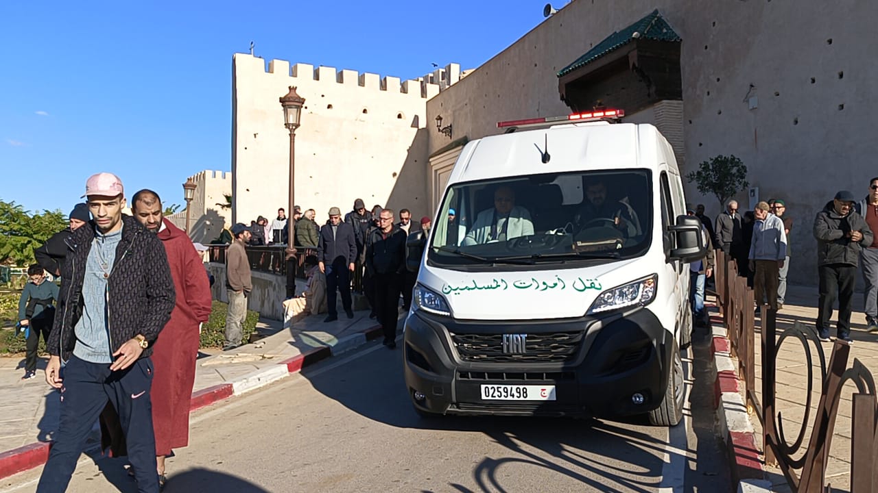 حضور وازن من شخصيات وطنية ومحلية في تشييع جثمان الفقيدة والدة المختار لغزيوي