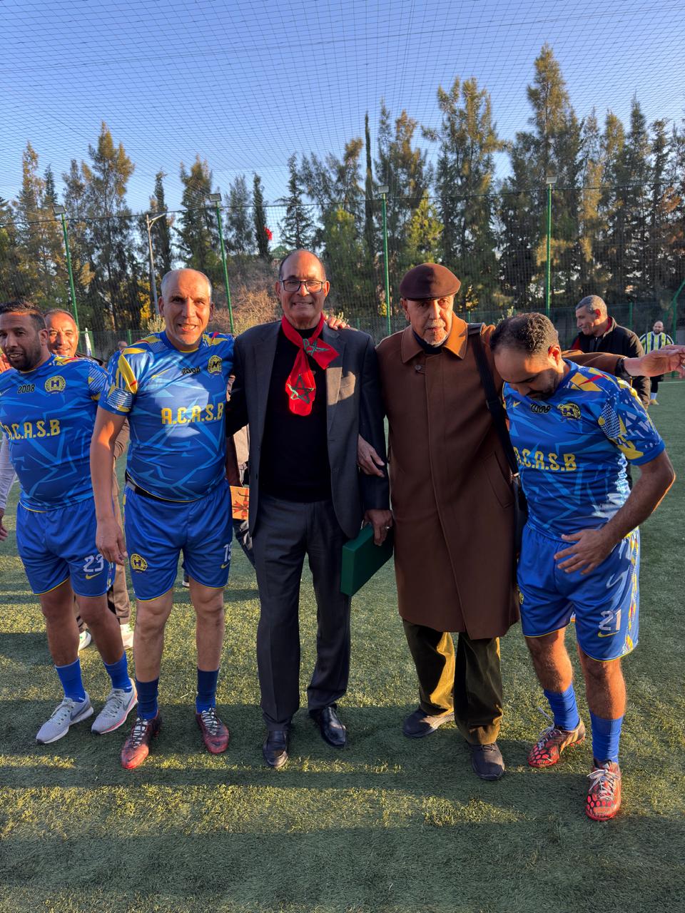 بحضور رياضيين وفاعلين صحيين… كلية الطب والصيدلة وطب الأسنان بفاس تحتفي بالروح الوطنية وترسخ ثقافة التبرع بالدم بحضور رياضيين وفاعلين صحيين… كلية الطب والصيدلة وطب الأسنان بفاس تحتفي بالروح الوطنية وترسخ ثقافة التبرع بالدم