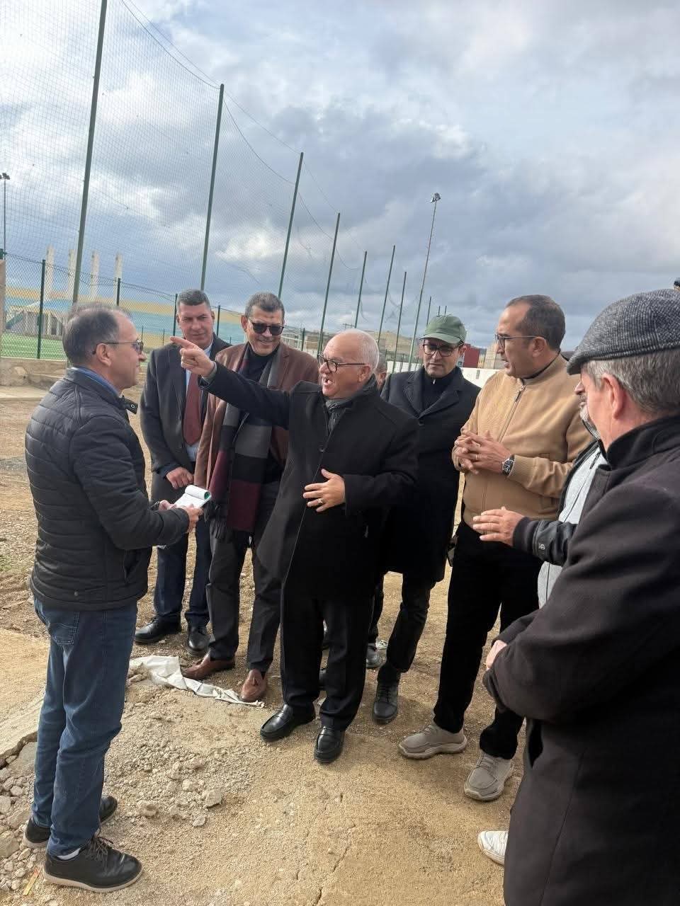 عامل إقليم الحسيمة يزور جماعة بني عمارت وجماعة سيدي بوزينب ويتفقد مشاريع تنموية . عامل إقليم الحسيمة يزور جماعة بني عمارت وجماعة سيدي بوزينب ويتفقد مشاريع تنموية .