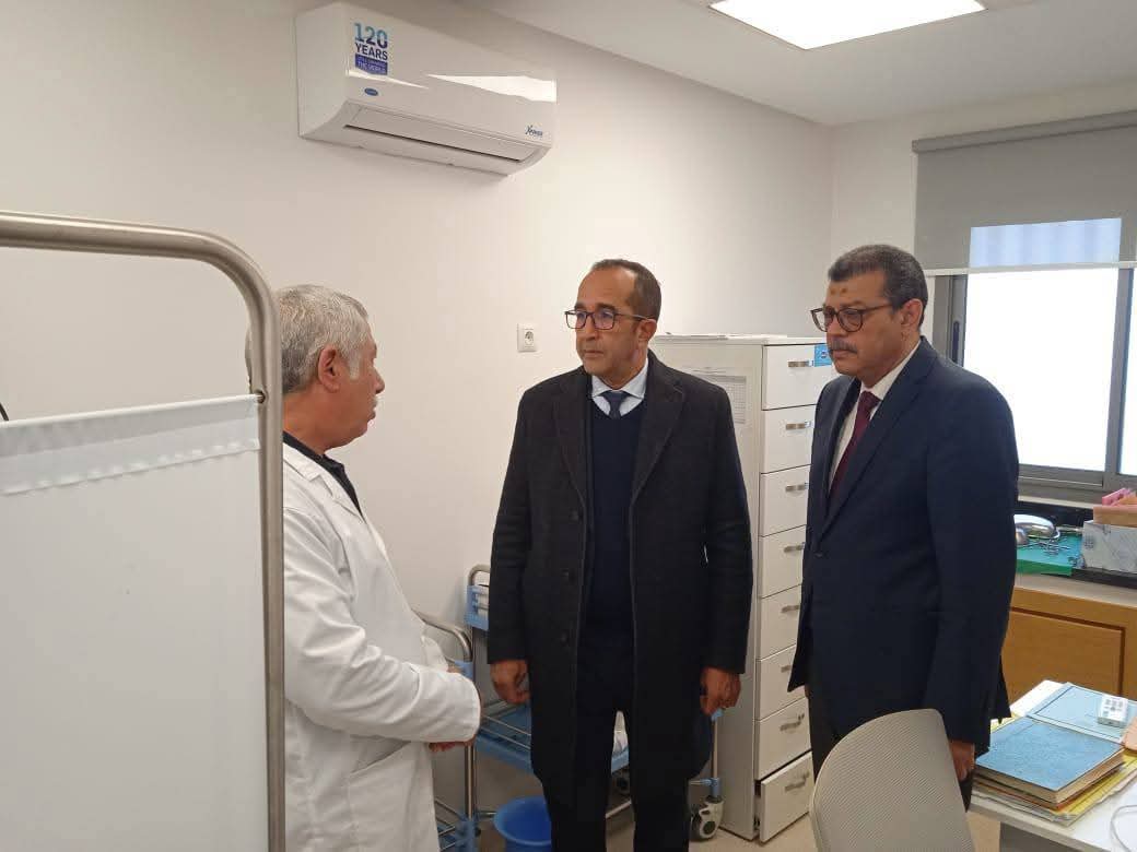 عامل إقليم الحسيمة في زيارة تفقدية إلى المركز الصحي بجماعة أجدير