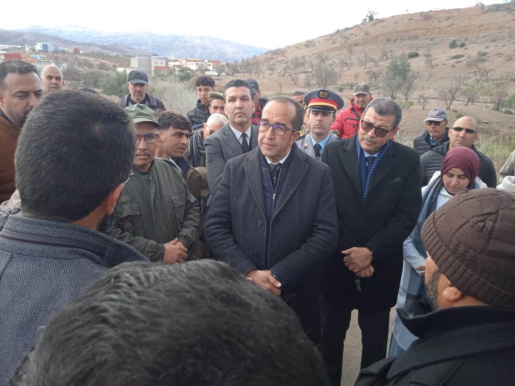 عامل إقليم الحسيمة في زيارة تفقدية لعدد من الجماعات الترابية بالإقليم