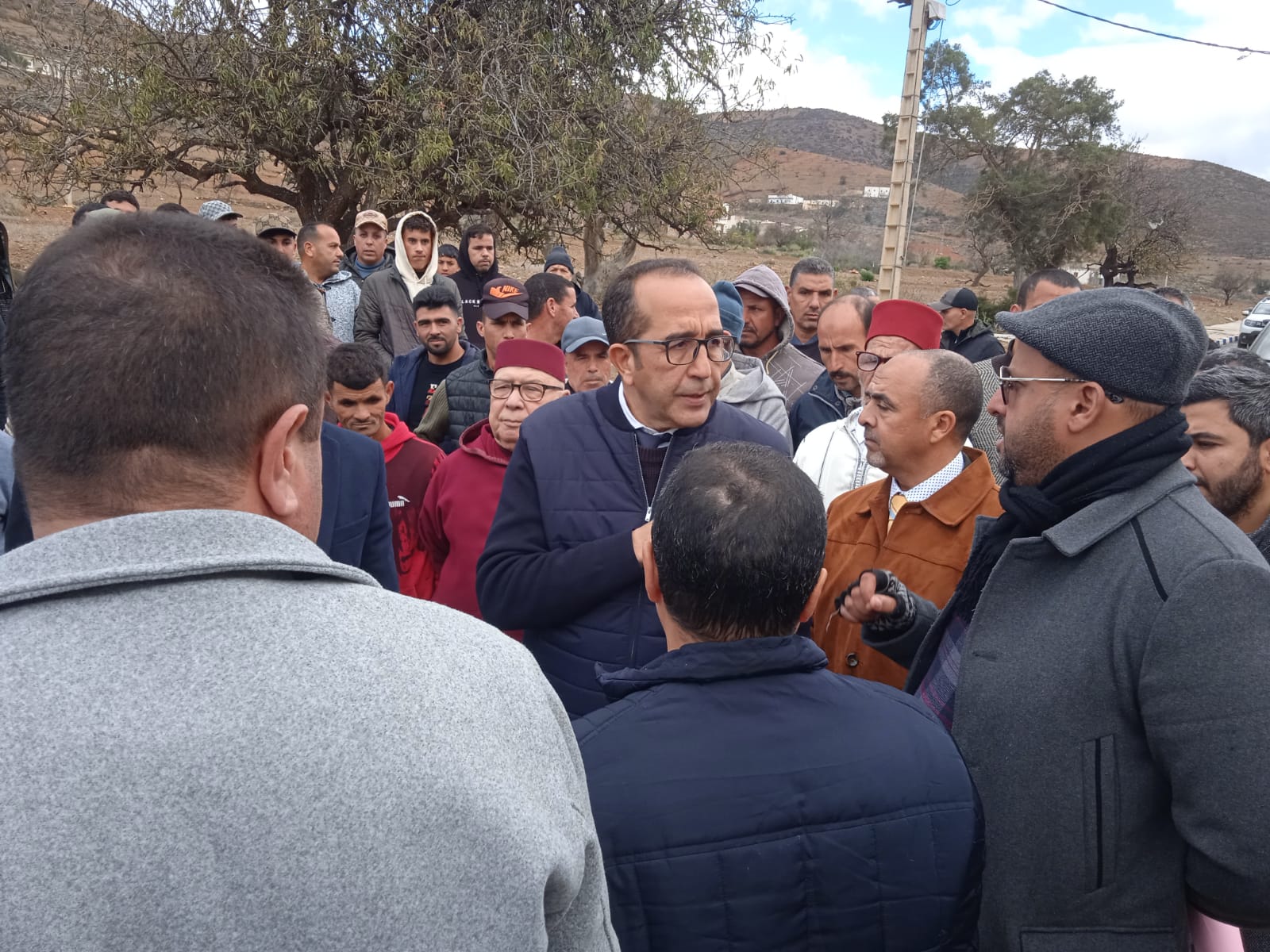 قيادة ميدانية … فؤاد حاجي يرسّخ صورة عامل القرب ويُتوَّج شخصية سنة 2025 بإقليم الحسيمة