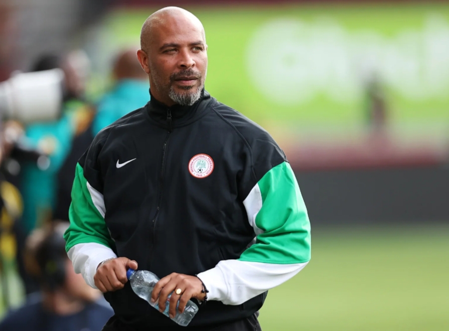 مدرب نيجيريا يودّع فاس برسالة مؤثرة ويشيد بحسن الاستقبال