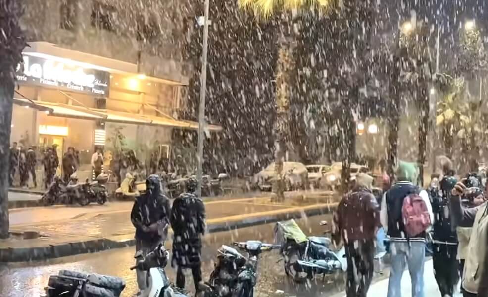 وجدة.. تساقطات ثلجية 