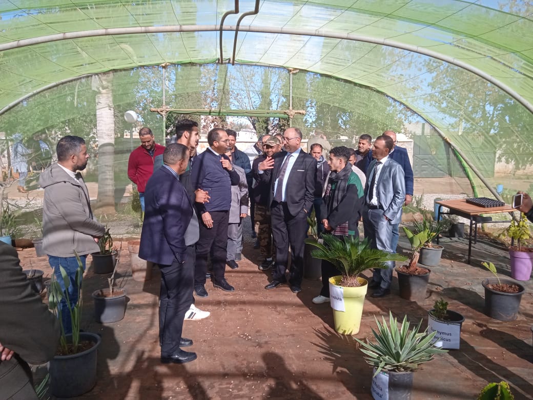 تحركات ميدانية تعكس القرب والإنصات: عامل إقليم الحسيمة في تفاعل مباشر مع نبض المواطن