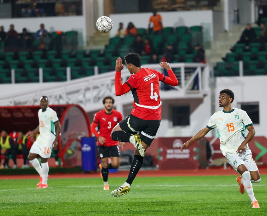 في مباراة مثيرة .. “الفراعنة” يعبرون إلى نصف نهائي “الكان” على حساب “الفيلة” 