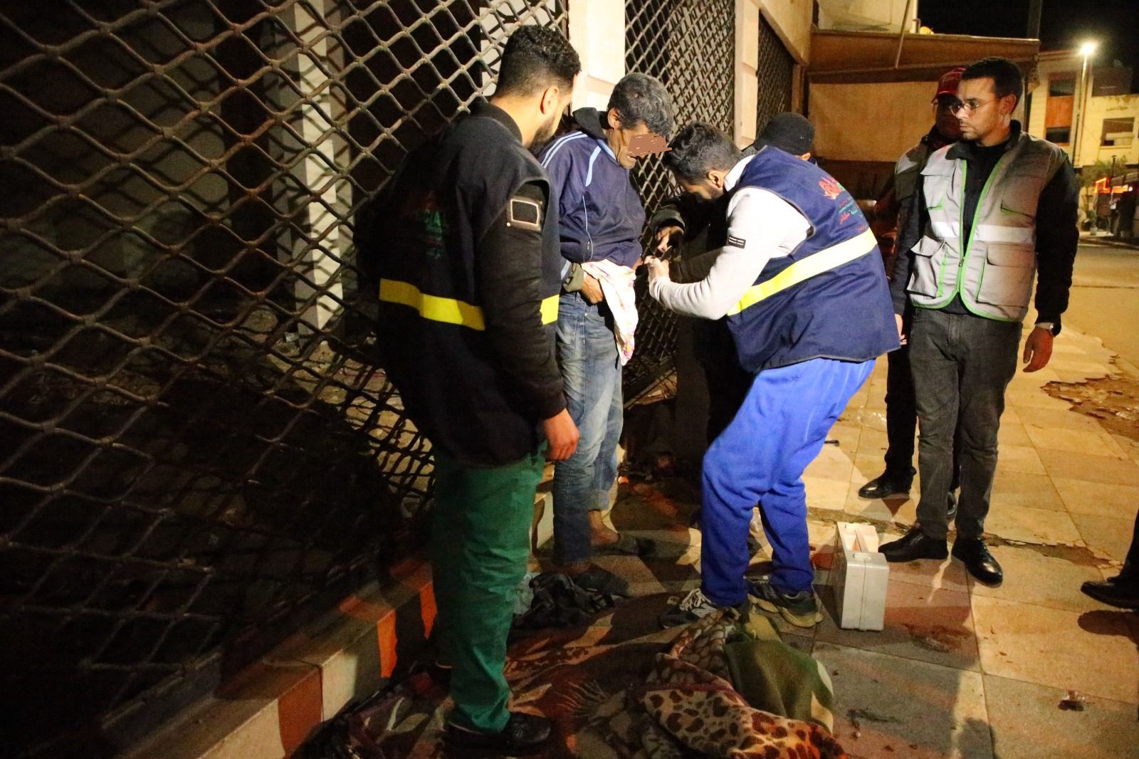 عمالة مكناس تطلق حملة إنسانية لحماية المشردين من موجة البرد