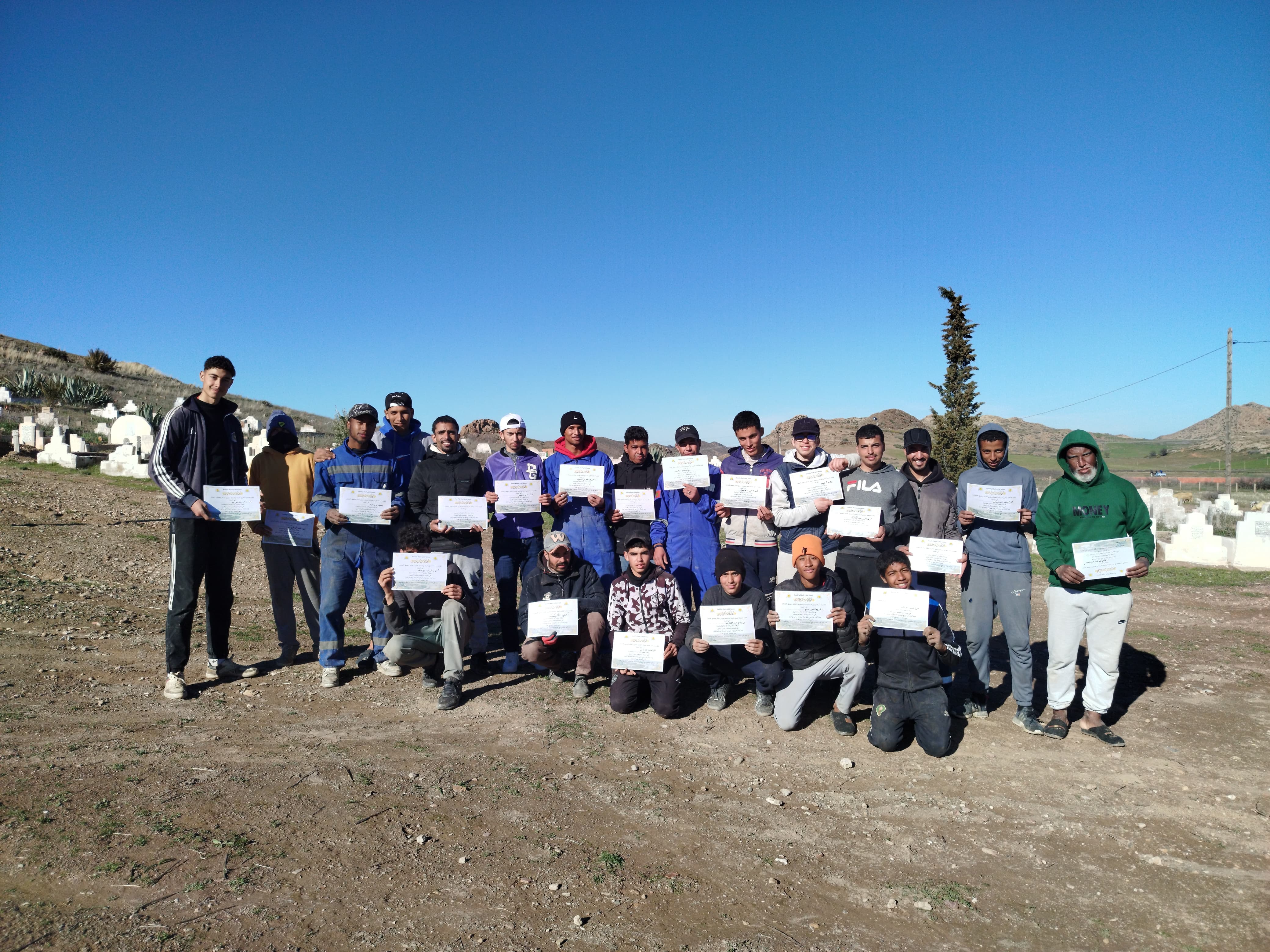 مبادرة مواطِنة تُجسّد قيم الوفاء والتكافل: صيانة مقبرة تيغزى نموذجًا للعمل التطوعي مبادرة مواطِنة تُجسّد قيم الوفاء والتكافل: صيانة مقبرة تيغزى نموذجًا للعمل التطوعي