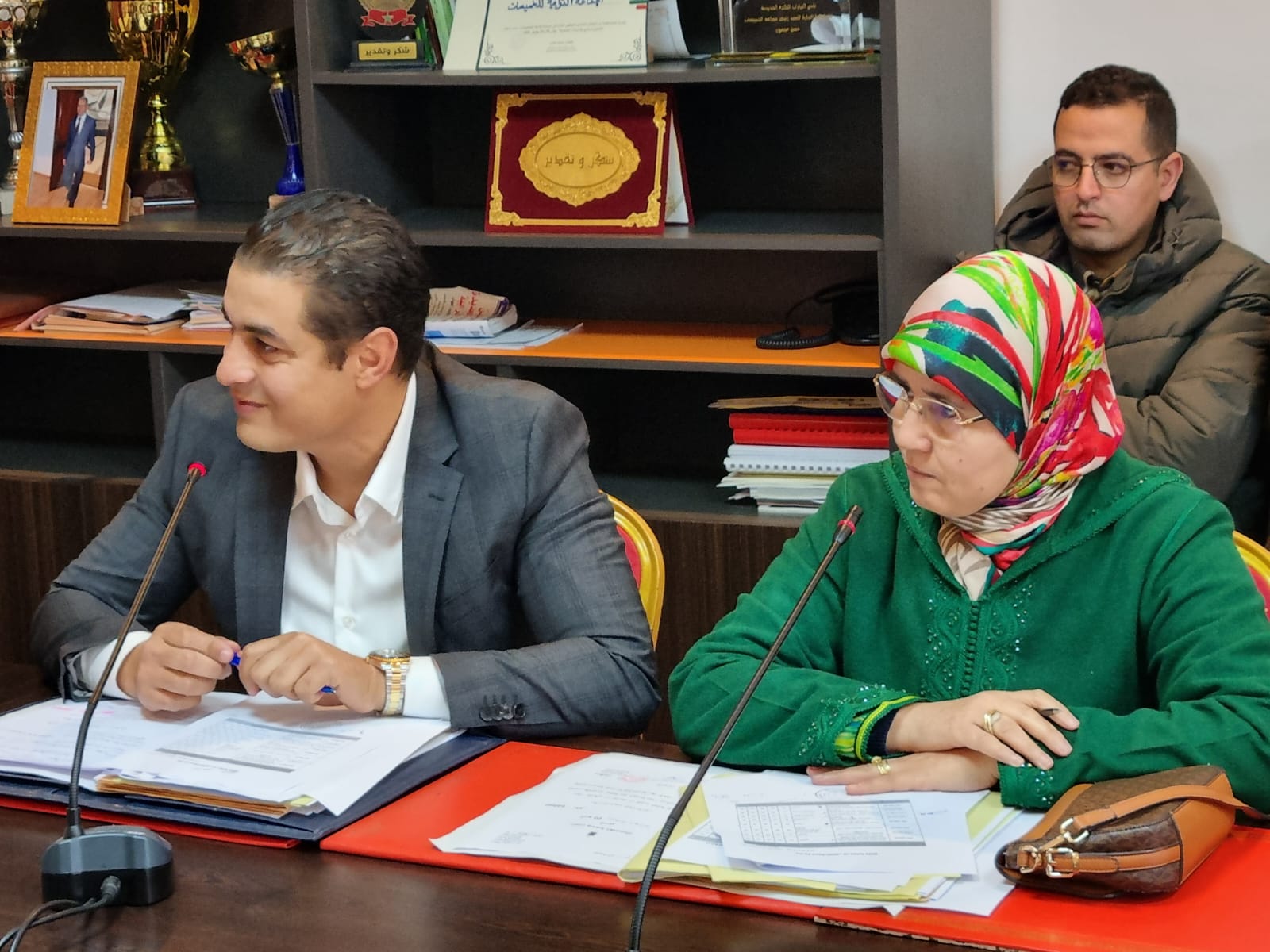 المجلس الجماعي للخميسات يصادق بالإجماع على تحويلات مالية وبرمجة فائض 2025