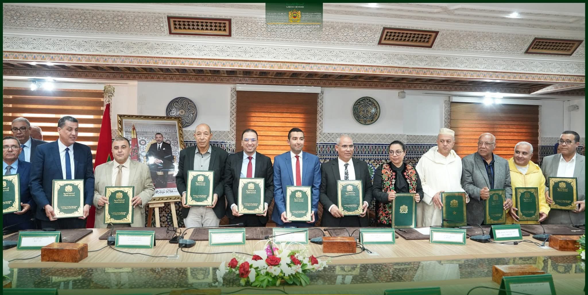 الرباط.. توقيع ثلاث اتفاقيات شراكة لدعم ومواكبة غرف الصناعة التقليدية وجامعتها الرباط.. توقيع ثلاث اتفاقيات شراكة لدعم ومواكبة غرف الصناعة التقليدية وجامعتها