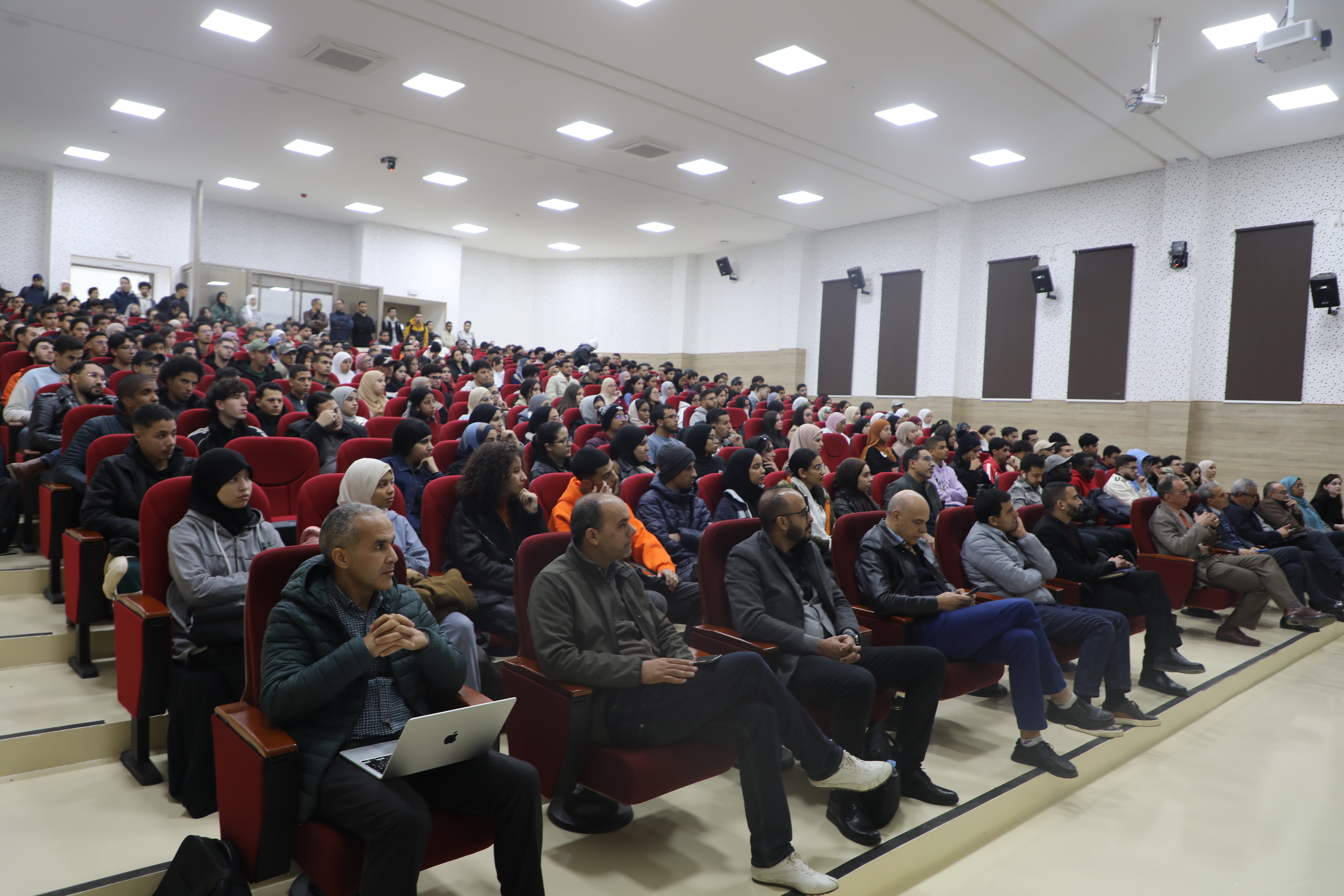 الفرق المغربية تتألق في مسابقة هواوي لتكنولوجيا المعلومات والاتصالات 2025-2026 وتتأهب لخوض المرحلة الإقليمية