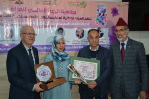 مكناس.. مائدة مستديرة تحتفي بالمرأة في يومها العالمي      مسيرة عطاء ونضال في خدمة الوطن