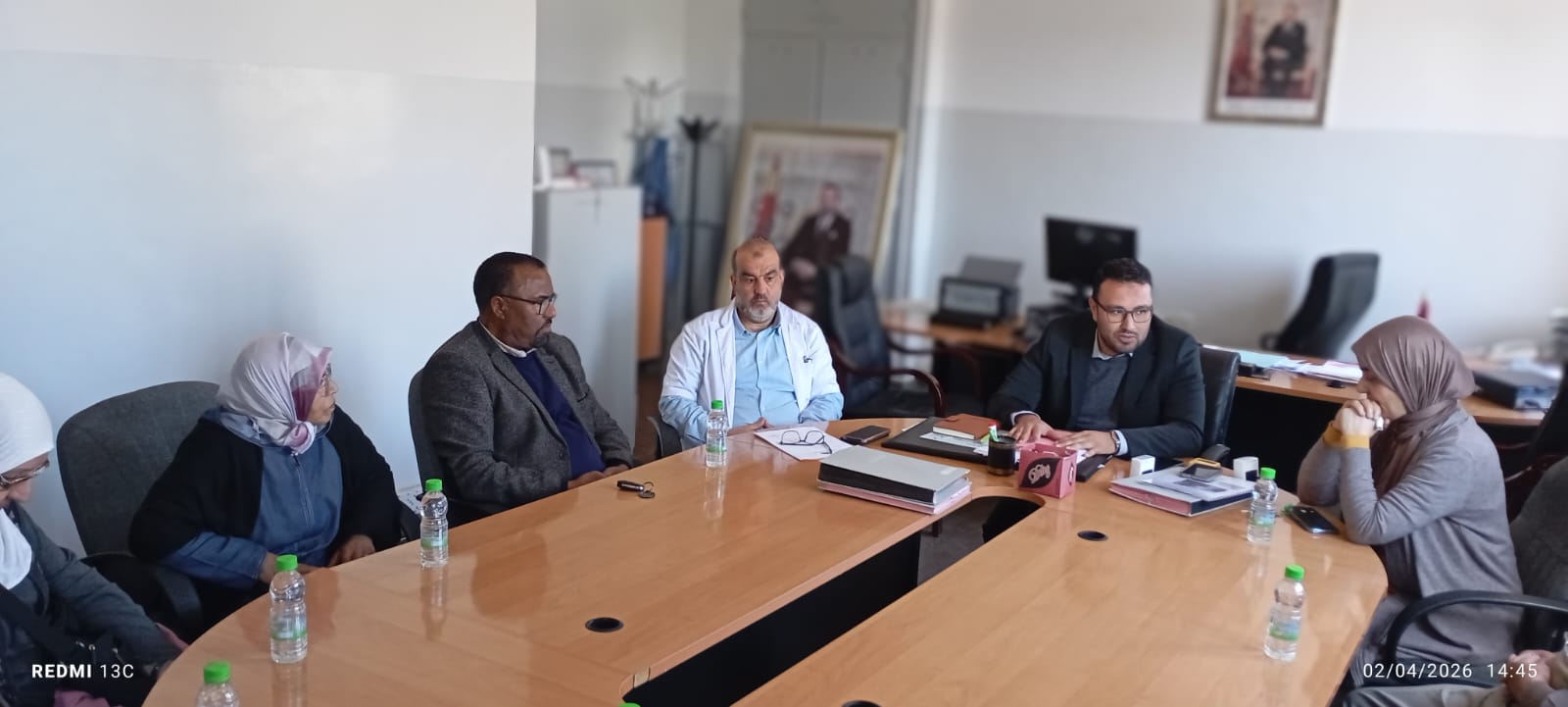 في زيارة تواصلية، متقاعدو الصحة بمكناس  يجددون دعمهم لإدارة المستشفى الإقليمي