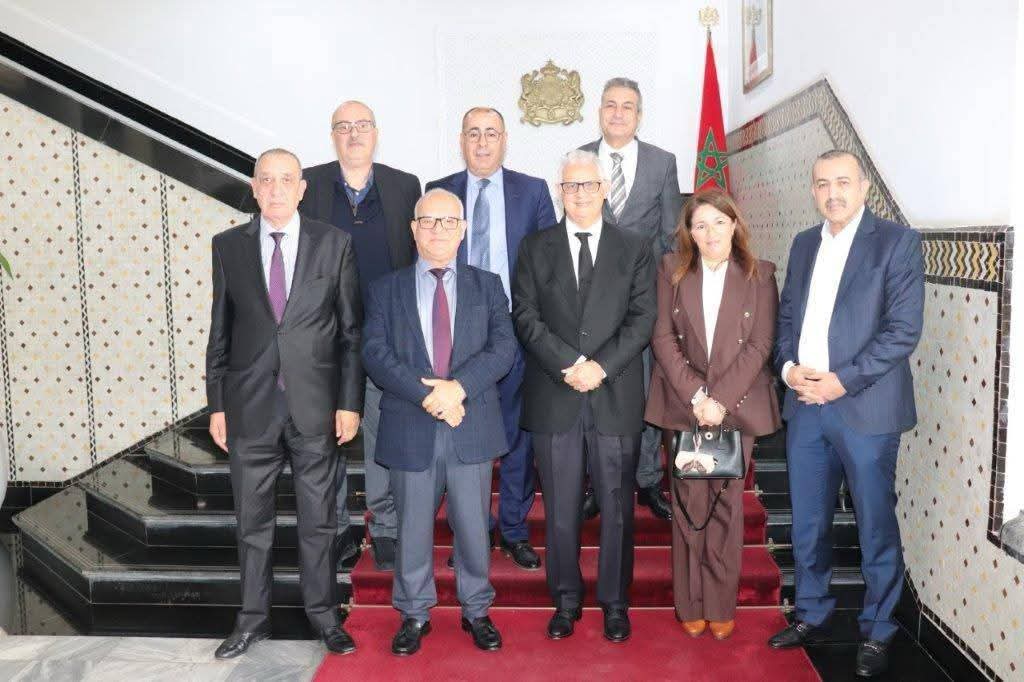 لقاء وزاري بالرباط يبحث تسريع فك العزلة عن العالم القروي بالحسيمة وتعزيز البنية التحتية لقاء وزاري بالرباط يبحث تسريع فك العزلة عن العالم القروي بالحسيمة وتعزيز البنية التحتية