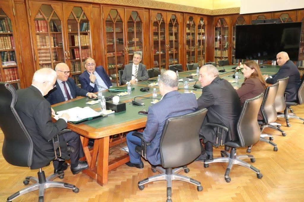 لقاء وزاري بالرباط يبحث تسريع فك العزلة عن العالم القروي بالحسيمة وتعزيز البنية التحتية لقاء وزاري بالرباط يبحث تسريع فك العزلة عن العالم القروي بالحسيمة وتعزيز البنية التحتية